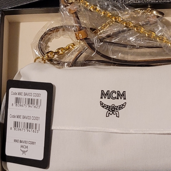 MMCM Aren Crossbody Wallet in Visetos unisex - Picture 12 of 12